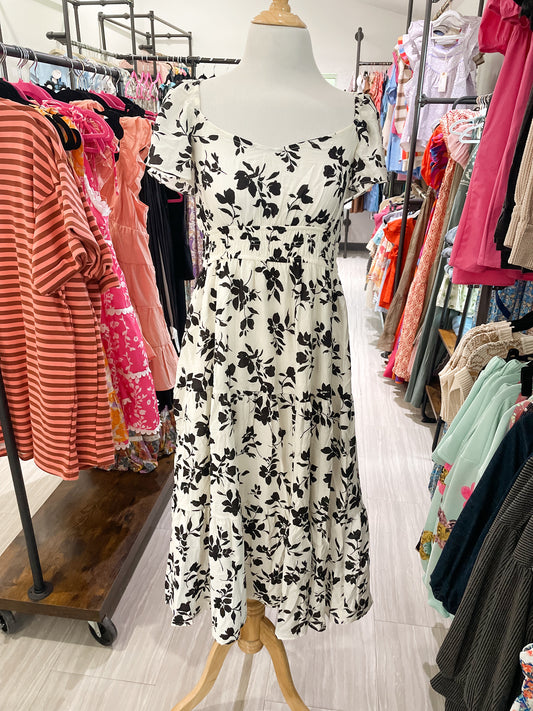 Floral Scoop Neck Flounce Sleeve Tiered Midi Dress- Black and White Floral