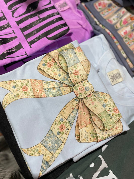Vintage Bow Comfort Colors Tee